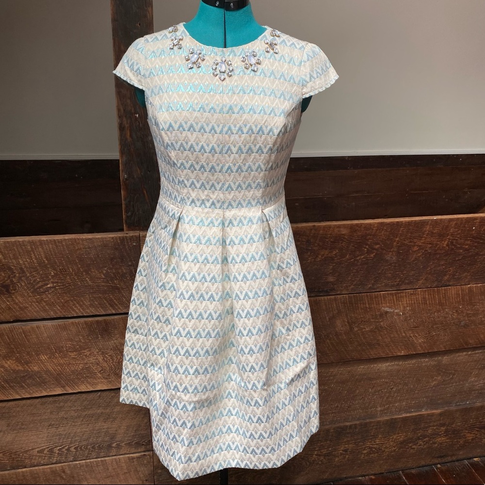 ✨HP✨ Vince Camuto Jeweled Jacquard Dress w Pockets